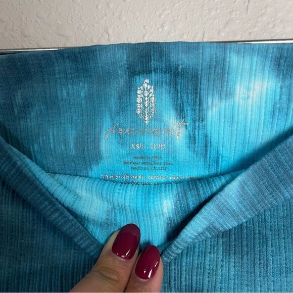 Free People Good Karma Performance Capri Legging Size XS/S - Picture 5 of 7